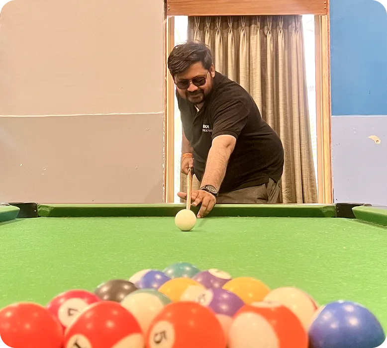 Pool table